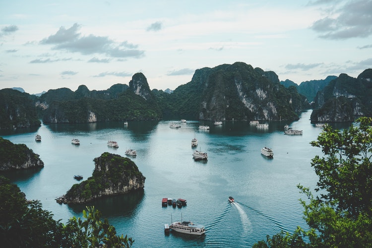 15 days from Australia to Vietnam