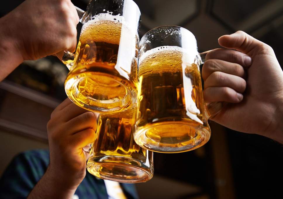 Never too early for a beer 🍻Visit The Bat and Ball Sydney What’ on in Redfern Sydney this Sunday? the best Sunday roast