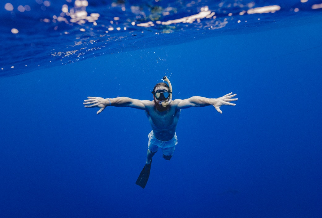 Best places to snorkel, dive and swim near Darwin Perth to Exmouth whale shark tours.
