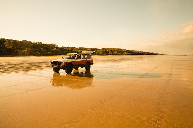 4WD Fraser Island Tour From Noosa or Rainbow Beach 4WD Fraser Island Tour From Noosa or Rainbow Beach