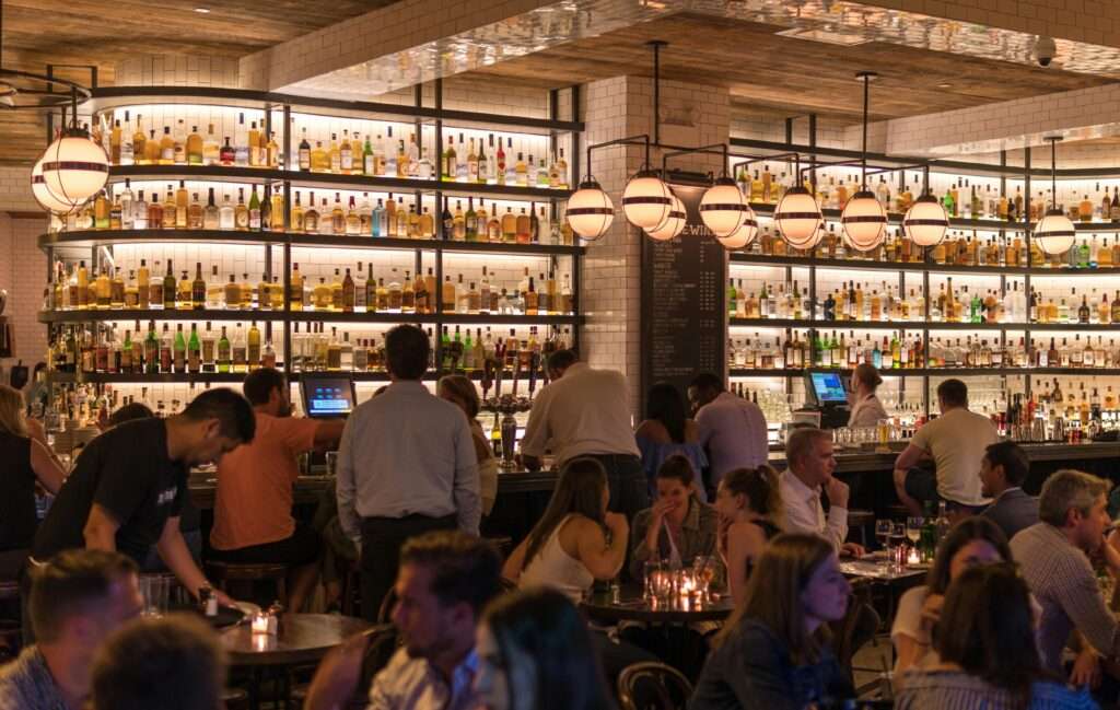 night clubs and pubs in broome: Salty Plum Social