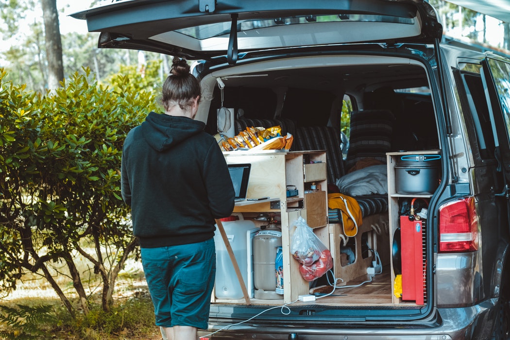 Perth Campervan and combi hire ackpacker camper van hire Cairns.