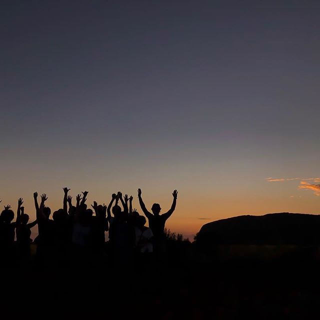 1 Day Transfer - Alice Springs To Ayers Rock (Uluru) 1 Day Transfer - Alice Springs To Ayers Rock (Uluru)