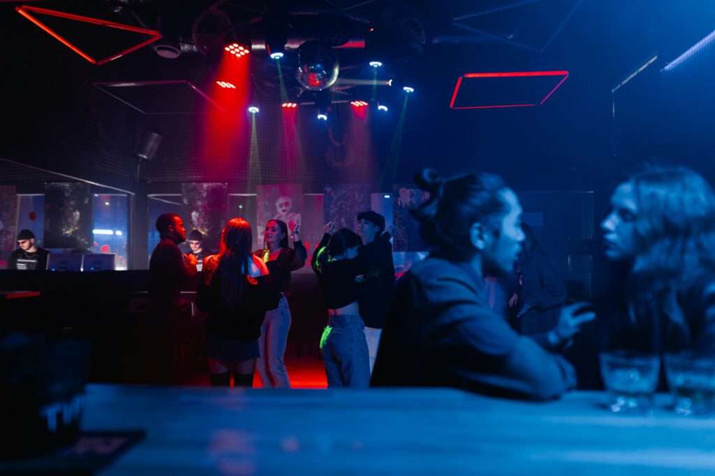 Backpacker pubs Sydney Cargo bar