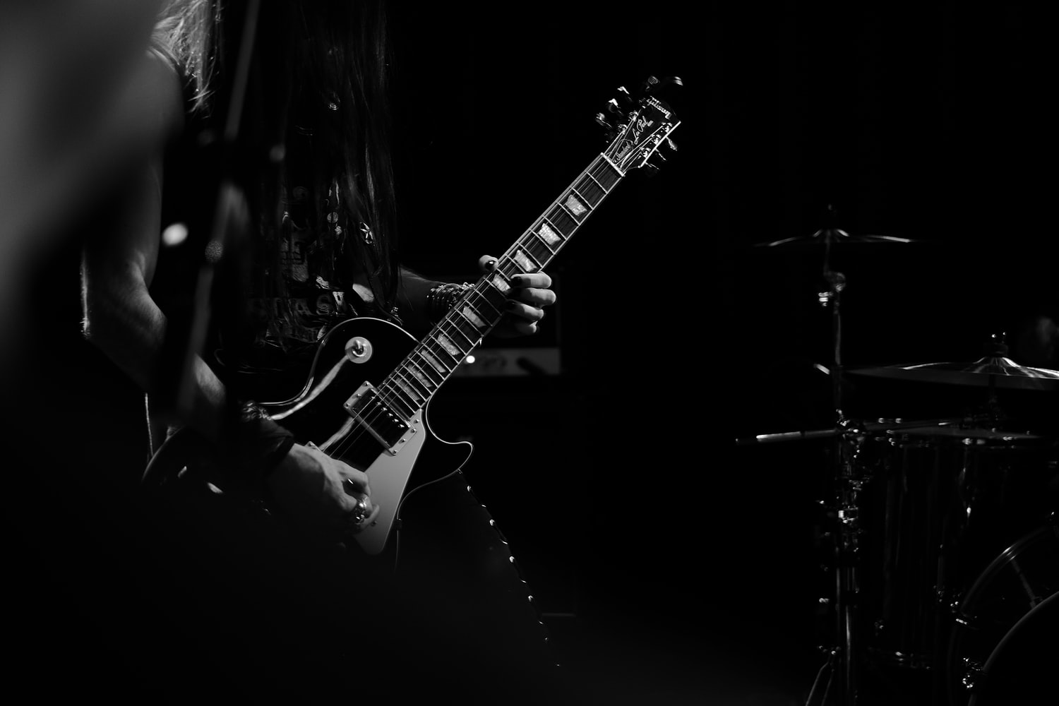 Female friendly Night Clubs in Melbourne with Live Entertainment