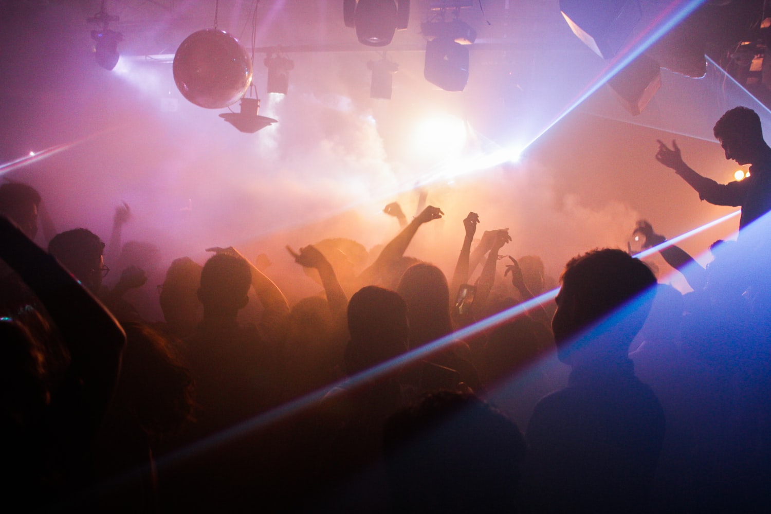 Night Clubs in Canberra Night Clubs in Canberra