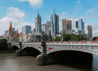 Why Should you Migrate to Melbourne