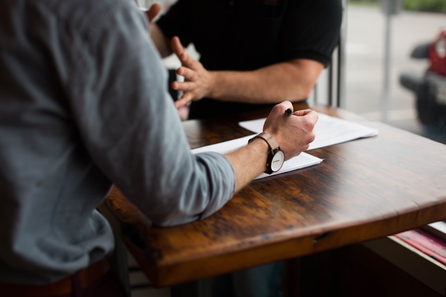 Using a Private Investigator to Find Lost Family Living in Australia
