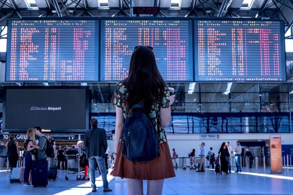 Ways to Find an Online Job While Traveling