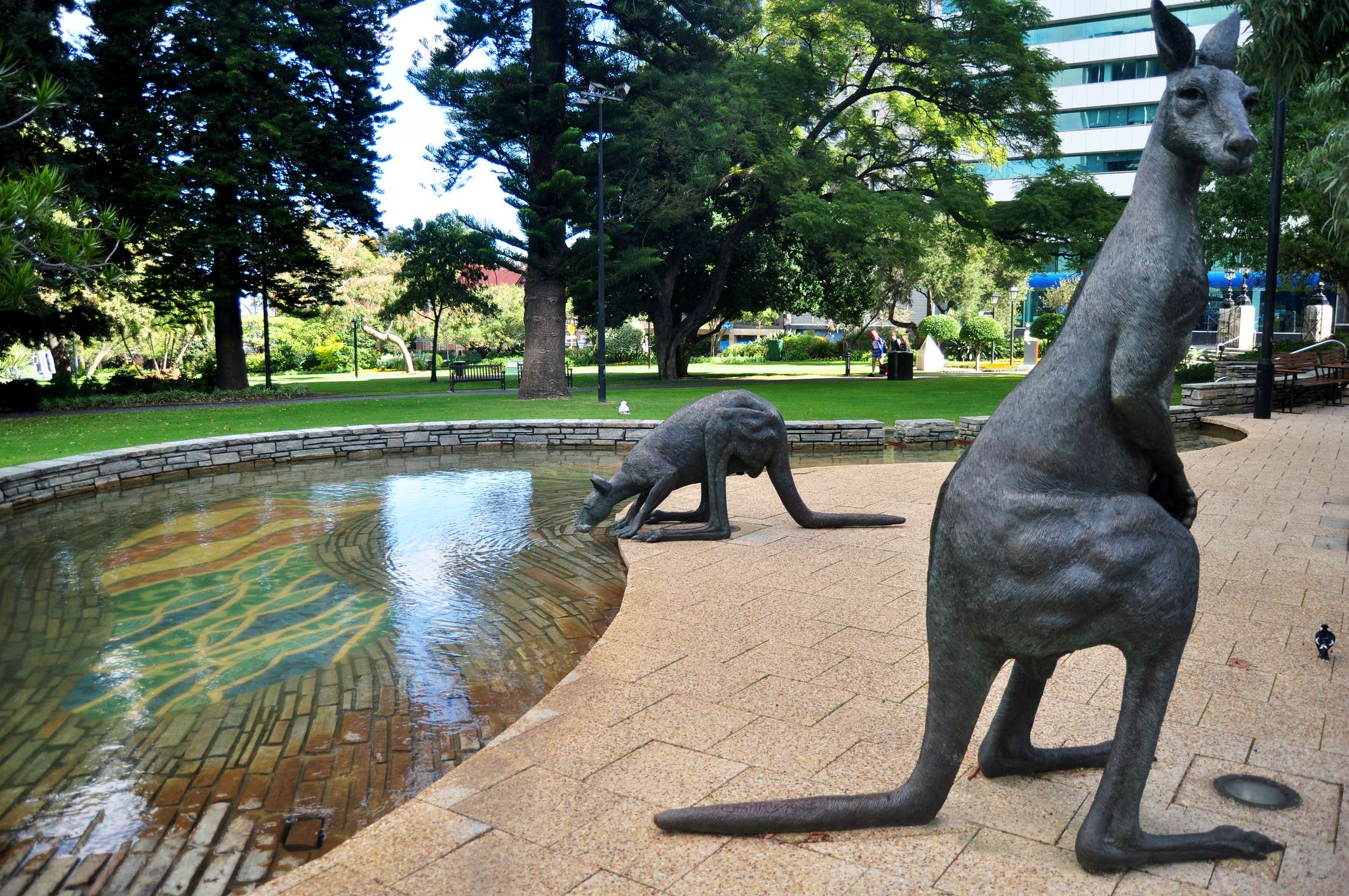 Kangaroo family statue at garden in Perth, Australia Free Things to do in Perth Western Australia
