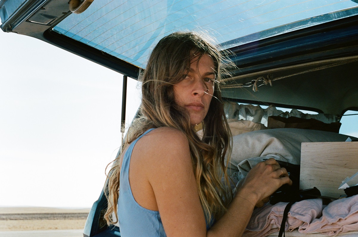 INDIGO SPARKE Shares New Single & Video 'Colourblind'