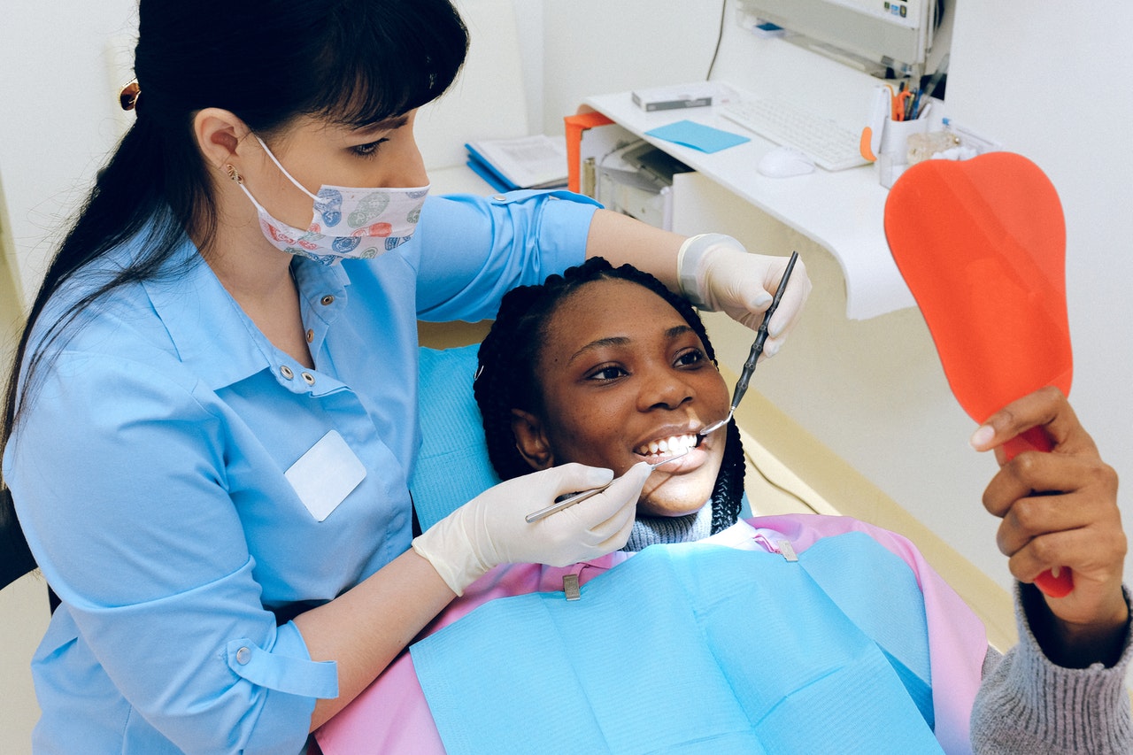 Useful Tips for Choosing the Right Dentist Useful Tips for Choosing the Right Dentist