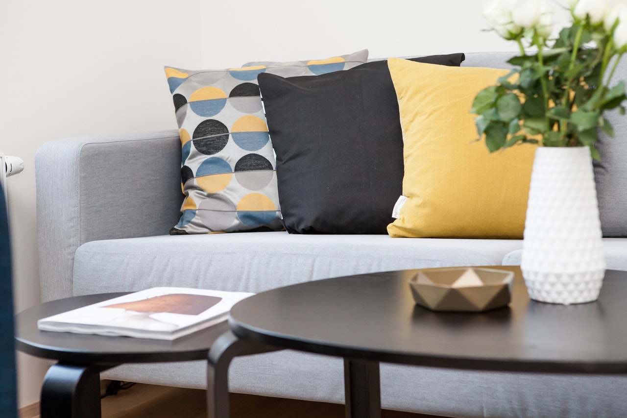 Simple Charming Ways to Upgrade Your Living-room