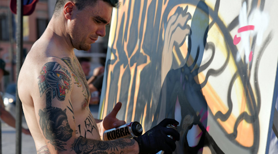 Awesome Ways to Hire a Street Artist
