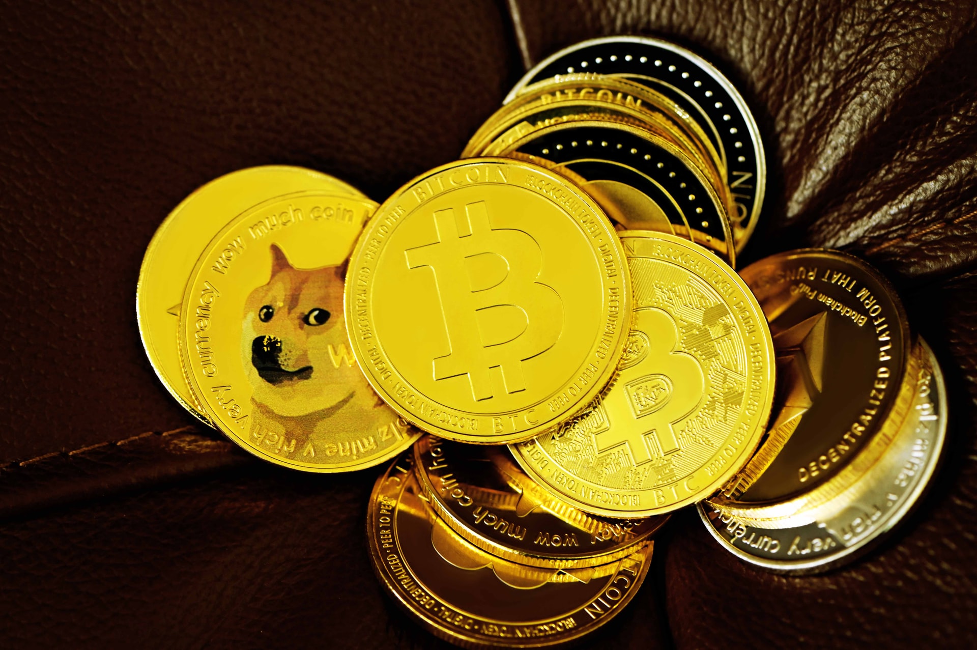 crypto currencies under $1