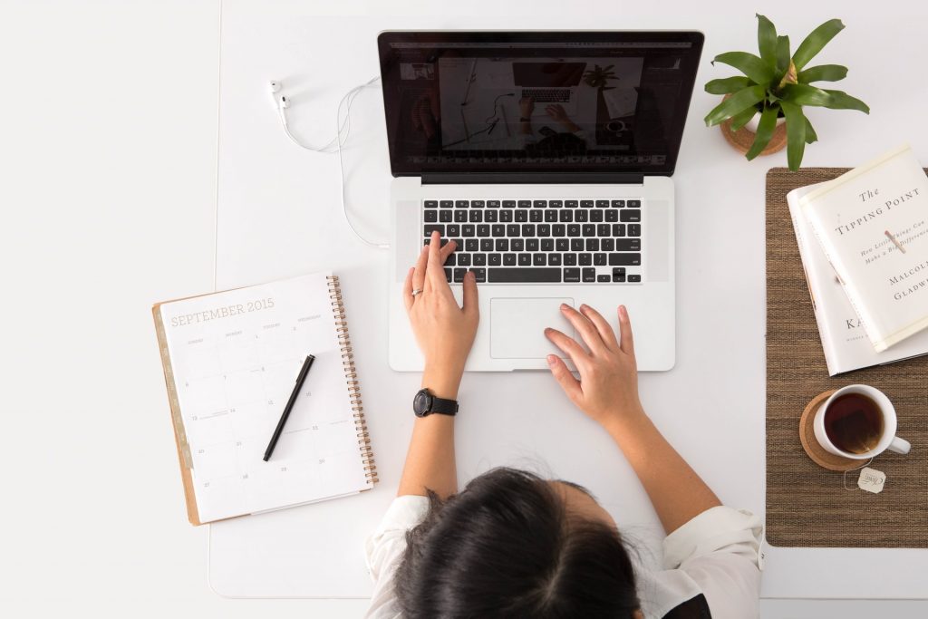 Tips on How to Save Your Eyesight While Studying