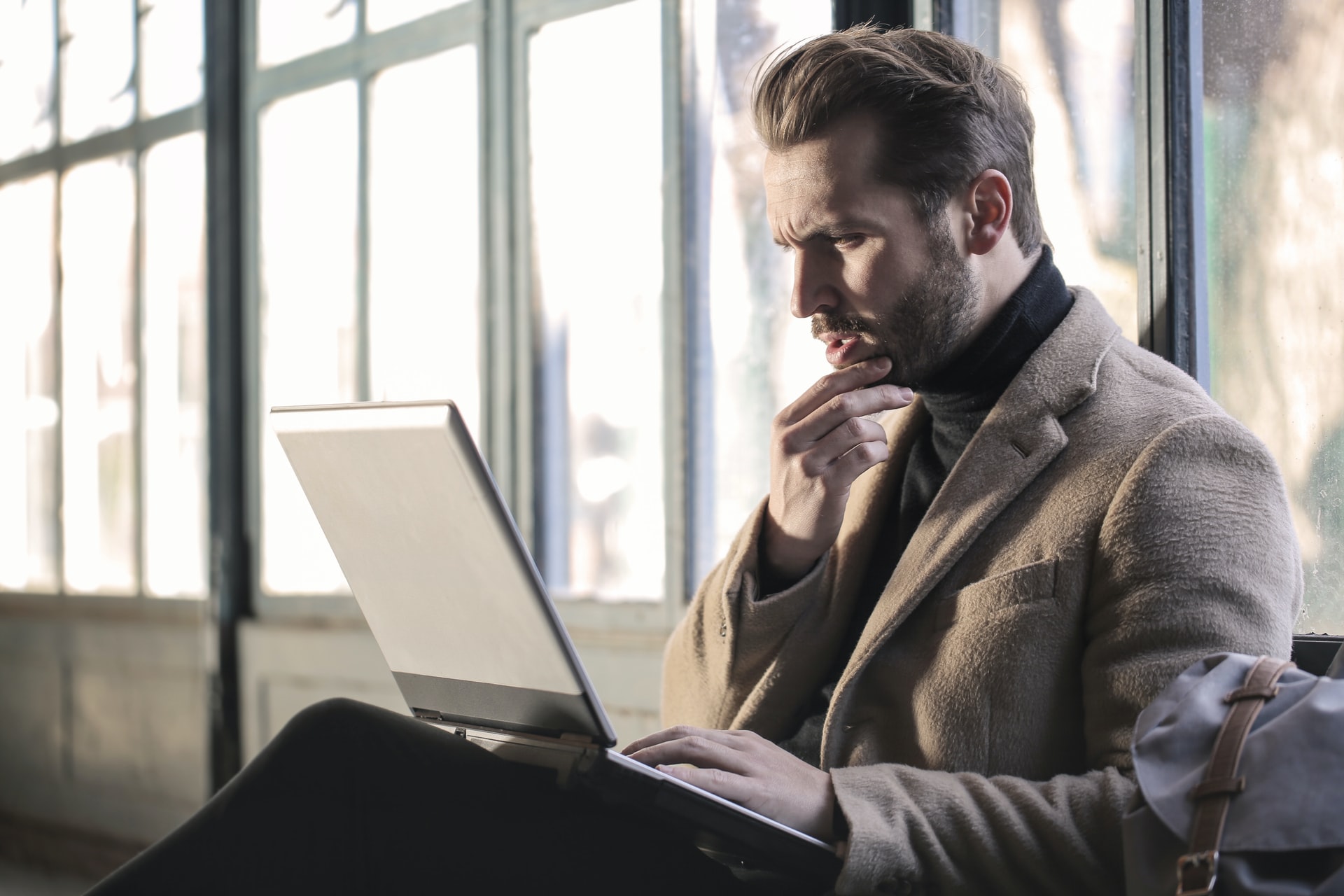 bruce-mars-xj8qrWvuOEs-unsplash What You Need To Position Yourself For Business Success On The Go