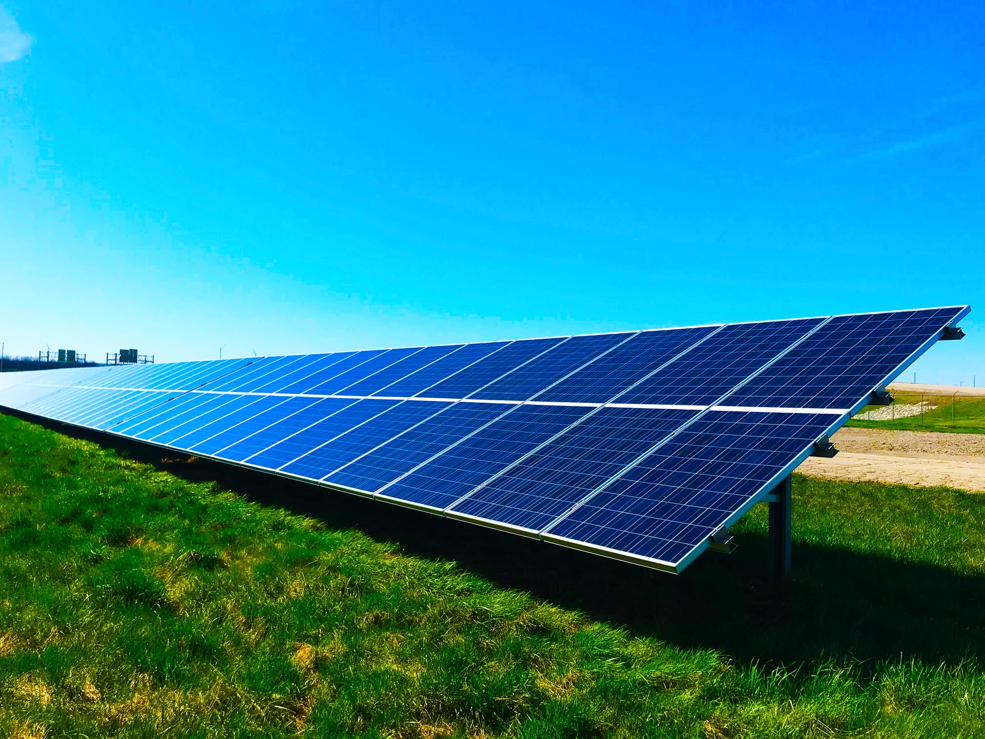 Reasons Australians Should Make The Switch To Solar