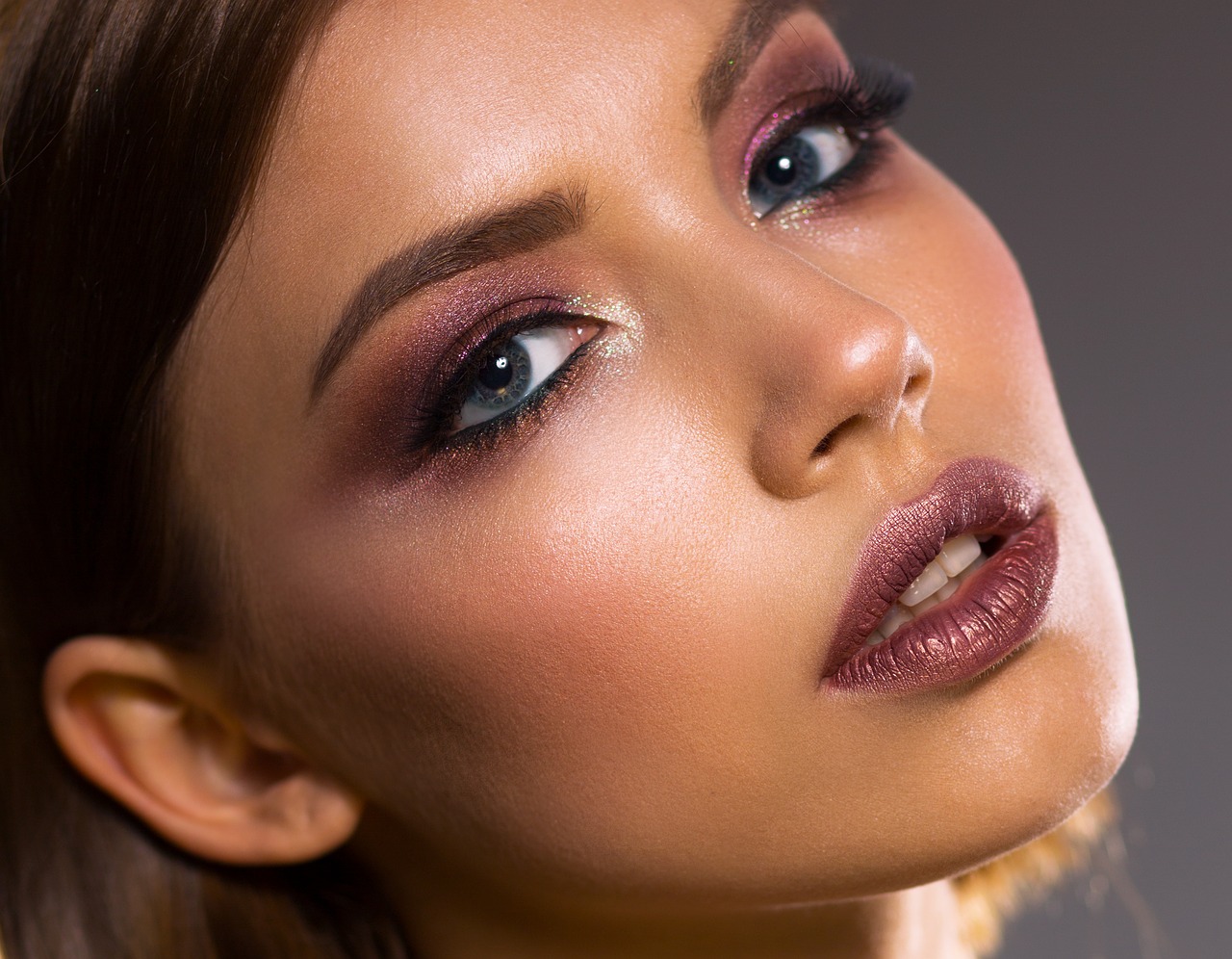 Top Beauty Tips From Famous Celebrities On How To Preserve A Youthful Look
