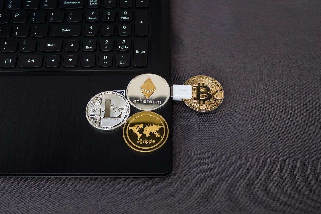 Is It a Good Idea to Use a Digital Wallet While Traveling around Australia? Is It a Good Idea to Use a Digital Wallet While Traveling around Australia?