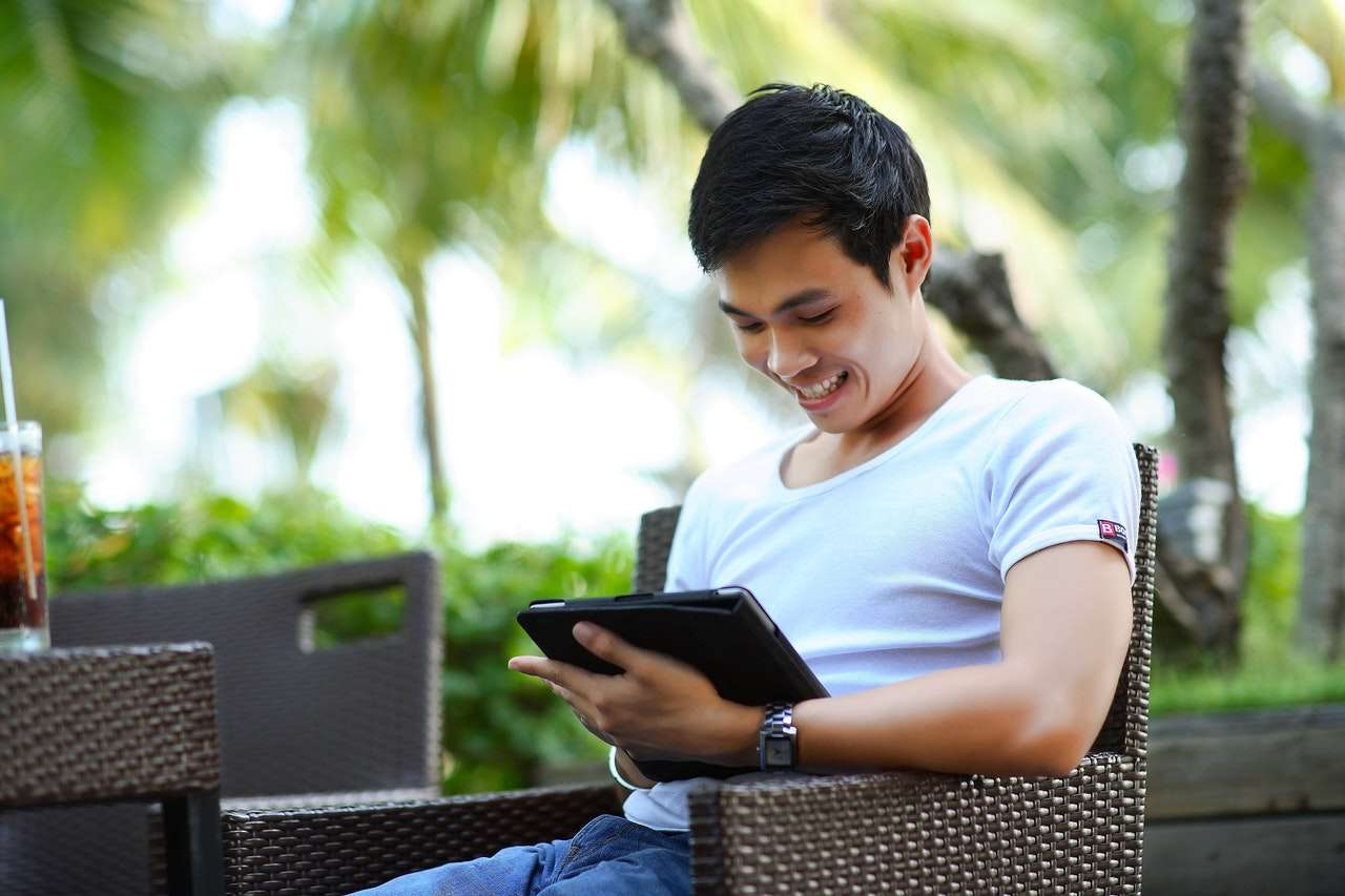 Top Ways To Make Profit From The Time You're Spending Online Top Ways To Make Profit From The Time You're Spending Online