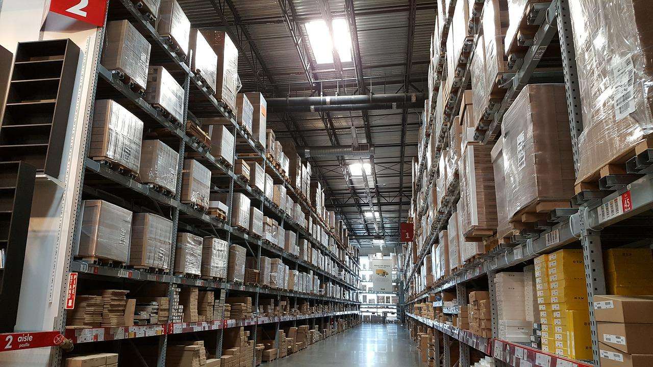 Properly Manage A Warehouse With These 4 Tips Properly Manage A Warehouse With These 4 Tips