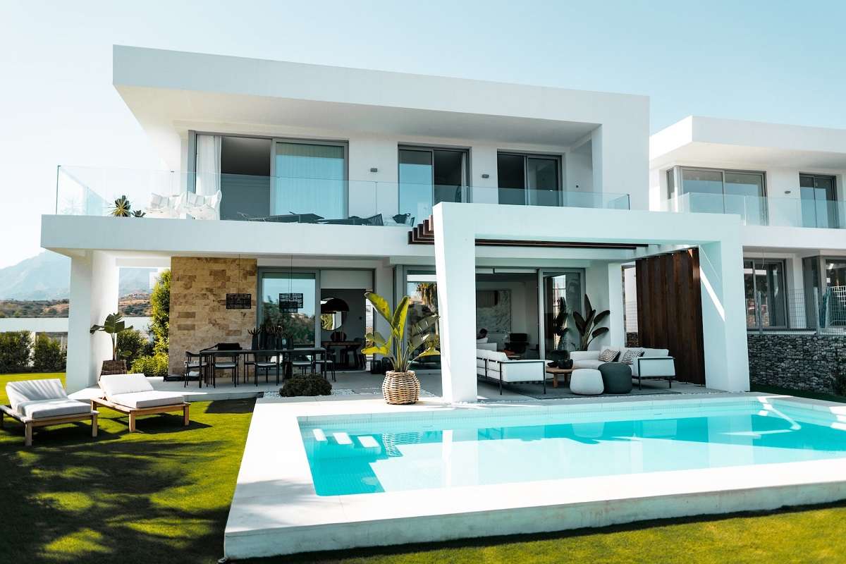 How To Decorate Your House’s Exterior With Style
