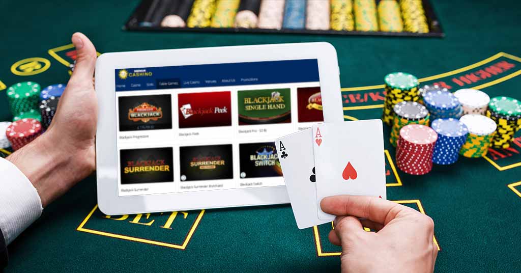 Reasons You Should Play Blackjack Online