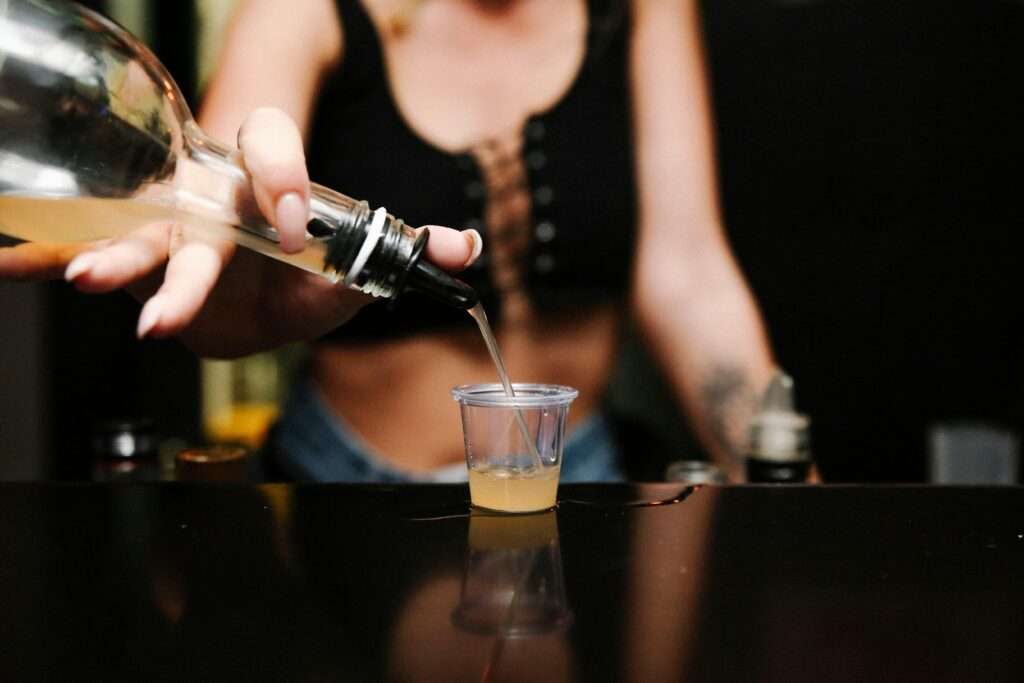 backpacker bars sydney