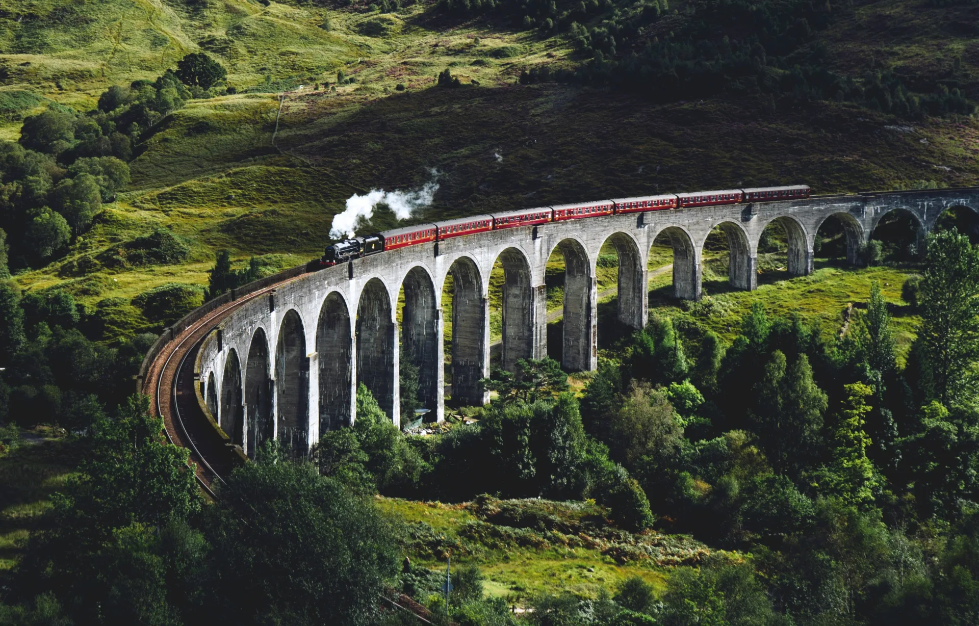 Glenfinnan Viaduct, The most famous part of the West Highland Line the west highland line scotland